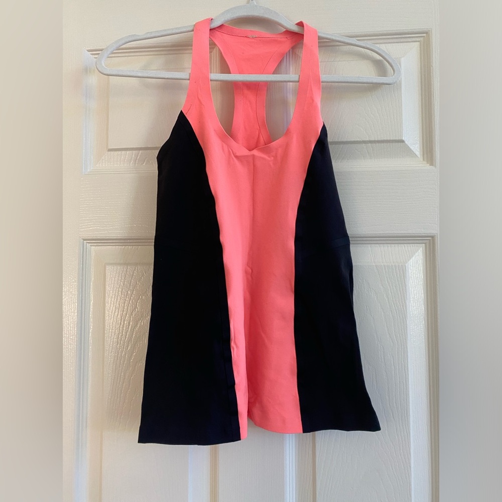 Lululemon tank top
